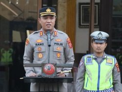 Kapolres Cirebon Kota ajak Disiplin Anggota saat Pimpin Apel Pagi Sat Lantas