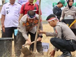 Polres Cirebon Kota Melaksanakan Penanaman Bibit Pohon Serentak