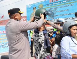 Ops Zebra Toba 2023 Hari ke-12 Berjalan Lancar, Masyarakat apresiasi Kapolres Humbahas bagikan Helm