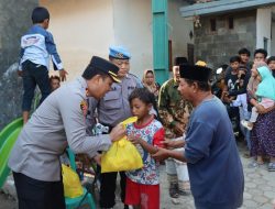 Bentuk Kepedulian Terhadap Masyarakat, Polres Cirebon Kota Bagikan Ratusan Paket Sembako