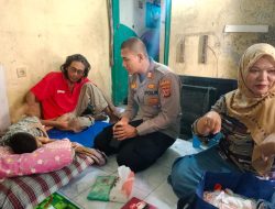 Peduli sesama  Kapolsek Seltim bersama unsur muspika gelar baksos  di  wilayah binaan