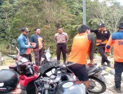 Tim Basarnas bersama Polres berhasil Evakuasi Orang Hanyut di Aek Silang Humbang Hasundutan