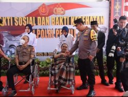 Kapolri dan Panglima TNI Berikan Bantuan Kesehatan Gratis di Maluku