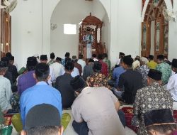 ibadah Shalat Jumat di Masjid Baiturrohman Dusun Gajah, Desa Ngembeh, Kecamatan Dlanggu, Mojokerto “Berkah”.