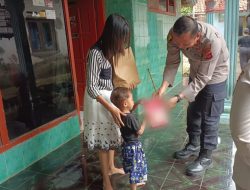 Si Dokkes Polresta Cirebon Berikan Bantuan kepada Anak Stunting