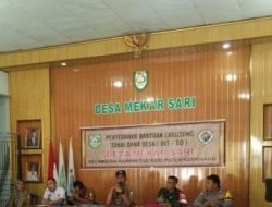 Desa Mekar Sari Salurkan BLT-DD Secara Tunai ke 15 KPM di TA 2024, Berjalan dengan Lancar