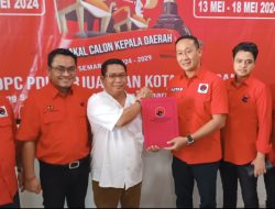 Ketua PAPDA Rozikin BD dan AM. Jumai Resmi Ambil Formulir Pendaftaran Wakil Wali Kota Semarang