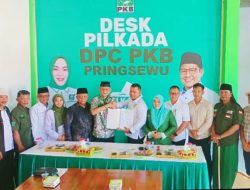 Adi Erlansyah Kembalikan Berkas Pendaftaran ke DPC PKB Pringsewu