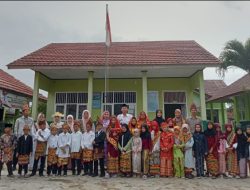 Kepala Pekon Pardasuka Selatan Ajak Guru dan Siswa Raih Prestasi di Hardiknas