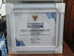 Sukses Melakukan Pungutan PBB-P2, HARMANTO Kades Sungai Dualap Menerima Penghargaan