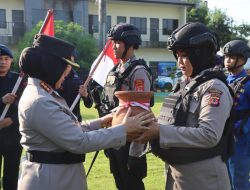 Kapolresta Cirebon Pimpin Apel Penyambutan dan Penyerahan Pengambilan Air Suci dalam rangka Bintra Hari Bhayangkara Ke-78