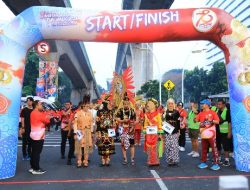 Kapolri Buka Bhayangkara Fun Walk 2024: Bersama Bergerak Untuk Persatuan