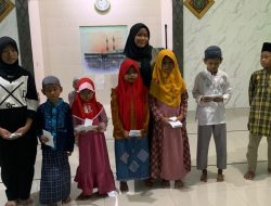 Arinda Kusuma Maulinda Berbagi Bersama Anak Yatim Piatu*