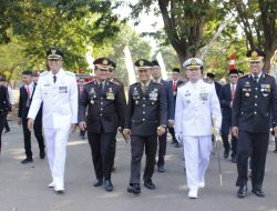 Danlanal Cirebon Hadiri Upacara Penaikan Bendera HUT Proklamasi Kemerdekaan RI Ke-79 Tingkat Kota Cirebon. 