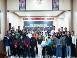 Kadispora dan Kadishub Didampingi Dandim 0808, Melepas Kontingen Karate Piala Panglima TNI dari Blitar