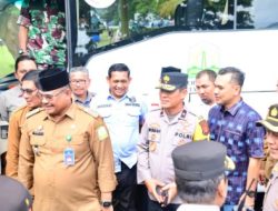 Waka Polda Aceh, Bersama Forkopimda Aceh Tinjau Beberapa TPS Di Hari Pemungutan $uara Pil-Kada Aceh