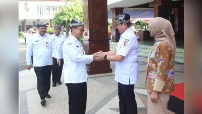 Pj Bupati Bojonegoro Adriyanto Pimpin Apel Terakhir di Halaman Pendopo, Pamitan dan Ucapkan Terimakasih