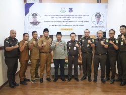 Perkuat Kolaborasi dengan Kejari, Bupati Serahkan Hibah Gedung Kantor Kejari di Desa Pembengis