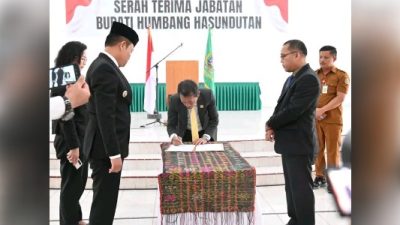 Serah Terima Jabatan Bupati Humbahas Oloan-Rebeka: Siap Lanjukan Program Lama Bersama Program Baru Kearah Lebih Maju.