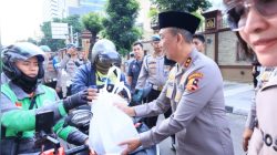 Polri Dan Media l, Bersinergi Berbagi Takjil Serentak Di Seluruh Indonesia.