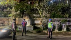 Antisipasi Kegiatan Masyarakat di Malam Hari, Polsek Bangli Intensifkan Kegiatan Blue Light Patrol