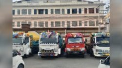 Kasus Tambang Ilegal, Polisi Amankan 1 Unit Excavator Kobelco SK200 warna biru, 5 unit Dumptruck, dan 2 buku retase