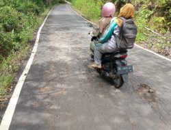 Aspal Paket Ruas Jalan IJD 2023 Rusak, Warga Minta Secepatnya Di Perbaikan