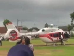 Cuaca Buruk, Helikopter Jenis BK 117D2 Gudang Garam Mendarat Darurat dilapangan Ngoro Jombang