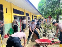 12 Lokasi Terdampak Bencana Alam, Di Aceh Tamiang Dibersihkan Polri.