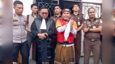 Air Mata Syukur Pecah Di Pengadilan, Yakarim Munir Lembong Akhirnya Bebas.